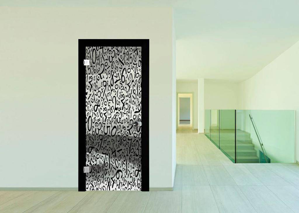 Стеклянные двери (61 фото): межкомнатные двери из матового и закаленного стекла, маятниковые модели и перегородки