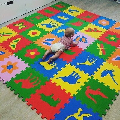 Мягкий пол для детских комнат в виде коврика пазла.