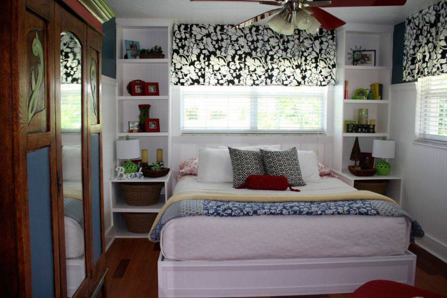 Кровать у окна в спальне: дизайн, можно ли ставить кровать изголовьем к окну, оформление в детской