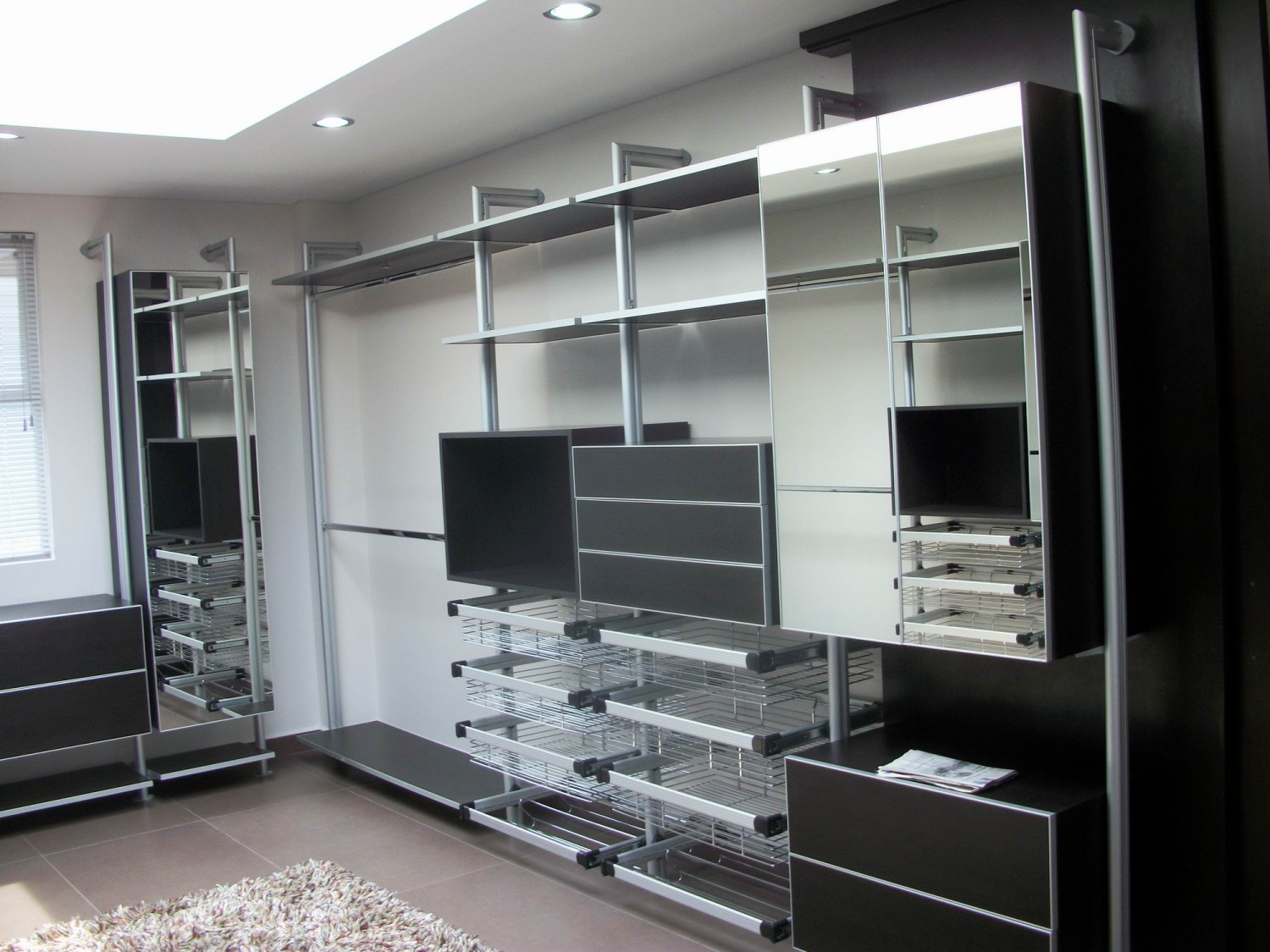 Комплектующие для гардеробной: комплектация для шкафов-купе, гардеробных комнат и систем freestyle vitra