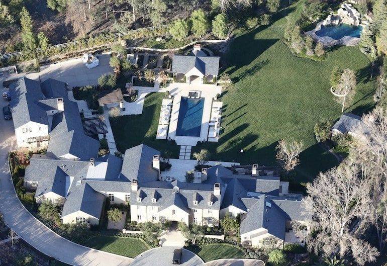 Президентская роскошь: невероятный дом возможно будущего президента США Канье Уэста