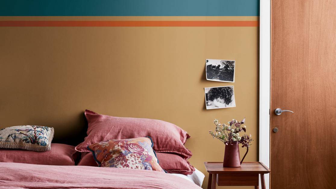 Краска для стен (71 фото): как выбрать интерьерную и маркерную краску для потолков в квартире, перламутровые цвета и палитра оттенков красящих составов