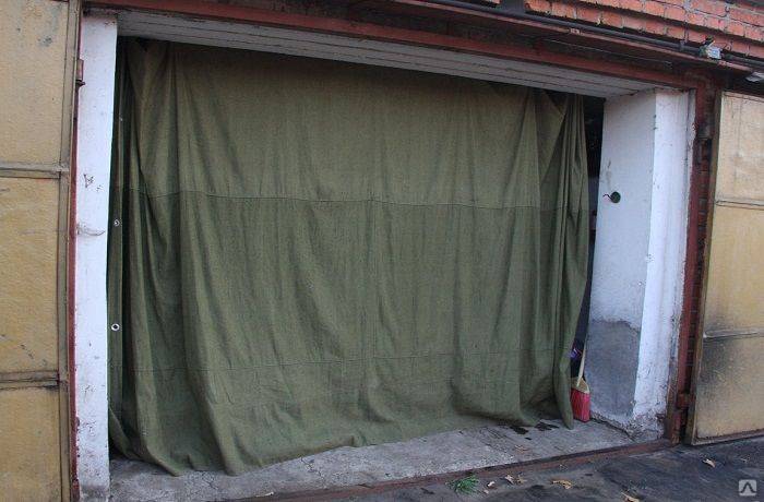 Как сшить шторы в гараж своими руками?